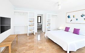 VILLA AUREA-Cala Mesquida- Primera linea de Mar